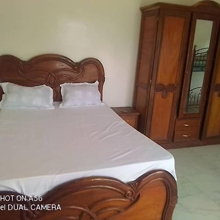 Villa Diambars Sali Tap Экстерьер фото