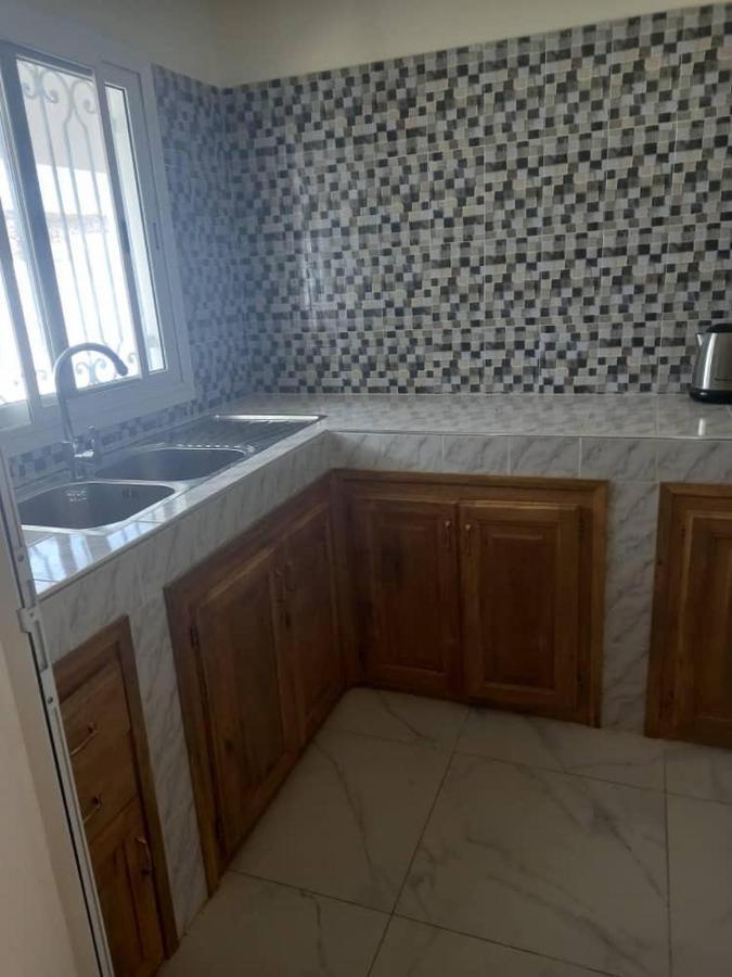 Villa Diambars Sali Tap Экстерьер фото